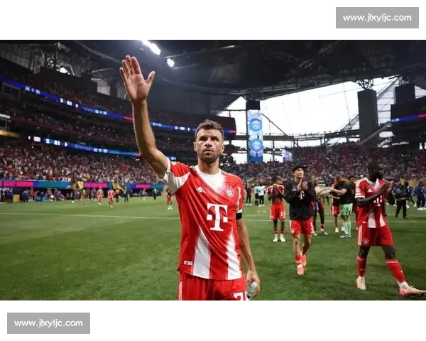 前美国脚琼斯:穆勒是低调务实的教科书,年轻球员应像学习梅西一样汲取经验 前美国脚琼斯:穆勒是低调务实的教科书,年轻球员应像学习梅西一样汲取经验