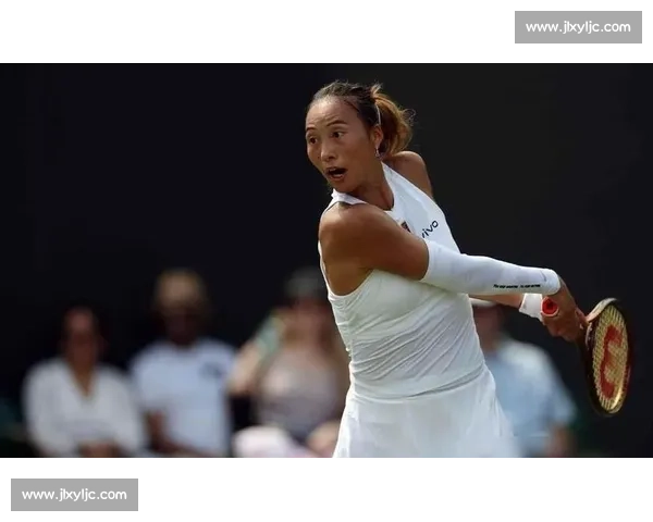 鏖战三盘难破温网魔咒！郑钦文决胜盘崩盘，连续三年止步首轮