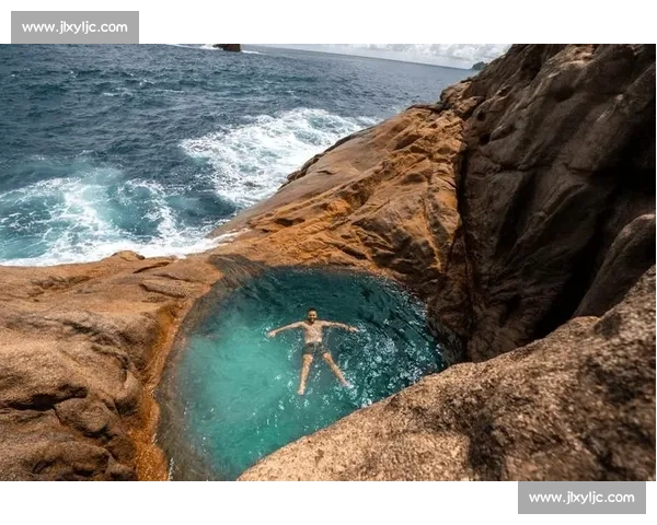 毛里求斯:蓝调秘境中的自然与人文交响 毛里求斯:蓝调秘境中的自然与人文交响